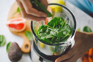 Making a Spinach Smoothie